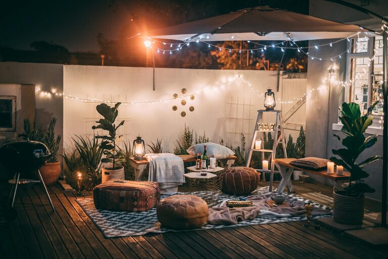 How to Create a Cosy and Inviting Outdoor Space in Your Garden